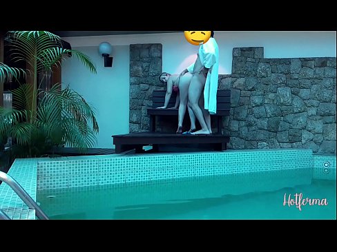 ❤️ A főnök meghívja a szobalányt a medencébe, de nem tud ellenállni egy forró Orosz pornó at hu.stroybassein.ru