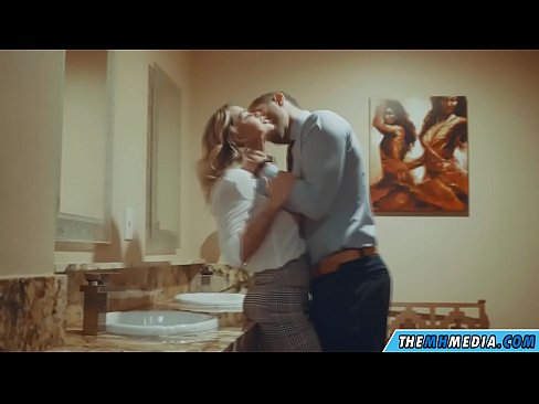 ❤️ Amikor egy bögyös szőke elcsábít egy nyilvános WC-ben Orosz pornó at hu.stroybassein.ru